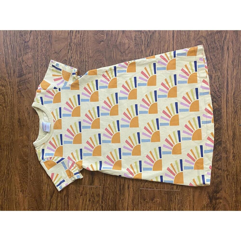 Unisex Kids' Short Sleeve Dress with Colorful Sun Pattern - Picture 6 of 8
